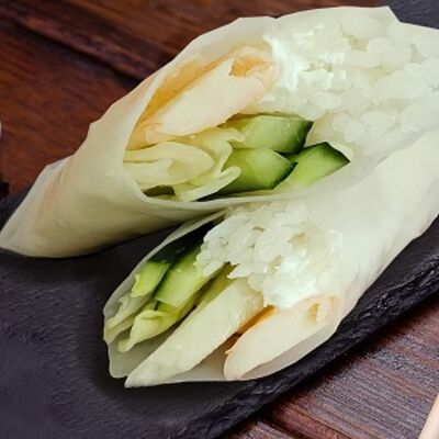 Спринг-ролл с креветкой в Inari по цене 385 ₽