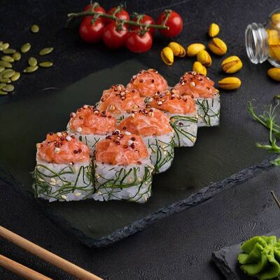 Ролл Lux Мияги в Самурай SUSHI PREMIUM по цене 780 ₽