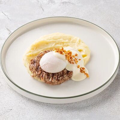Бифштекс со сливочно-горчичным соусом и яйцом пашот в Шоколадница по цене 790 ₽