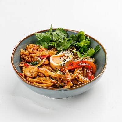 Удон с курицей и овощами консуй в Бублик по цене 470 ₽