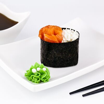 Гункан Филадельфия в Sushi Club по цене 210 ₽