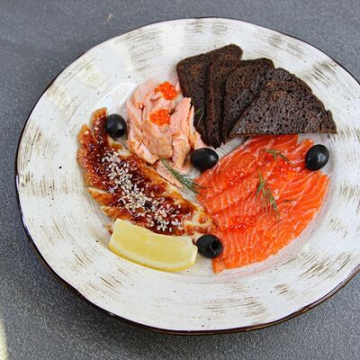 Рыбная тарелка в На югах по цене 1430 ₽