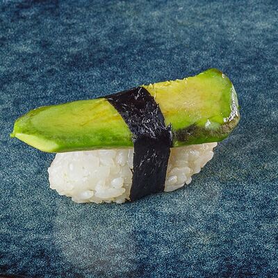 Суши Авокадо в Lasosь Sushi&Rolls по цене 129 ₽