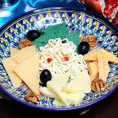 Сырная тарелка в Чайхана Ташкент по цене 480 ₽