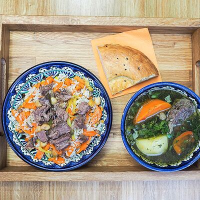 Плов и шурпа в ТРИ КАЗАНА плов манты шурпа по цене 980 ₽