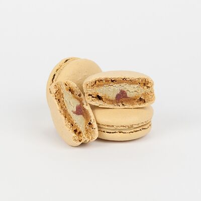 Макарон клубника-фисташка в Координаты по цене 199 ₽