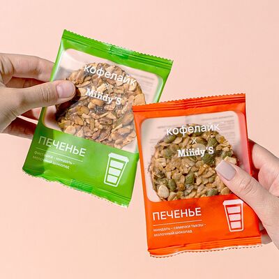 Ореховое печенье с шоколадом в Coffee Like по цене 200 ₽