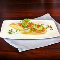 Брускетта с красной рыбой в Asado