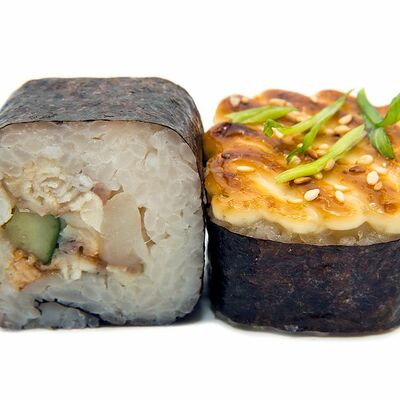 Ролл запеченный с креветкой и угрем в Суши-Мания по цене 320