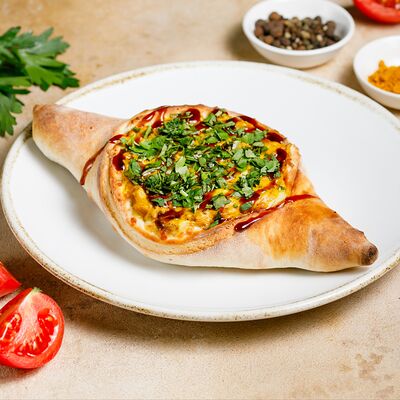 Хачапури с курицей карри и терияки в Хинкали Хо по цене 560 ₽