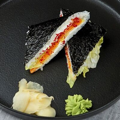 Сэндвич-ролл с лососем в Edateca Едатека по цене 490 ₽