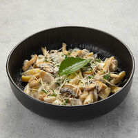 Риготони с курицей и грибами в Peperoni