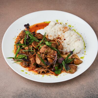 Свинина в азиатском стиле в VASILCHUKI Chaihona №1 по цене 870 ₽