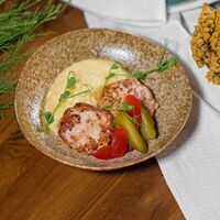 Картофельное пюре с куриными котлетками в Ресторан Пар при центральных банях