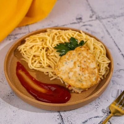 Оладьи куриные со спагетти в Пекарня Буханка по цене 359 ₽