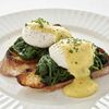 Eggs benny с шпинатом в Radisson Blu Kaliningrad по цене 750