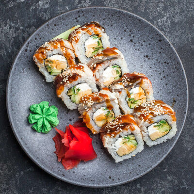 Дракон маки в Sushi & More по цене 650 ₽