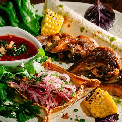 Язычки ягнят жаренные на углях в Ярды Superbar по цене 1100 ₽