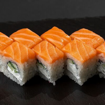 Ролл Филадельфия в Sushigo по цене 499 ₽