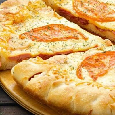 Пицца Хот-дог (кусочек) в 7 LiR по цене 224 ₽