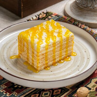 Медовый грузинский торт в Kish-Mish по цене 480 ₽