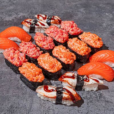 Сэт Суши и Гунканыв Msushi по цене 2800 ₽