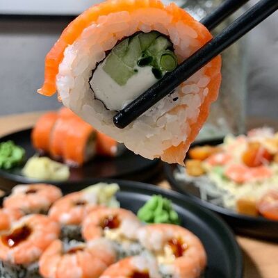 Царский сет из двух ролловв Царь суши по цене 1121 ₽