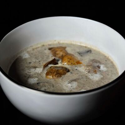 Крем-суп из шампиньоновв Бобер Выдыхай по цене 480 ₽