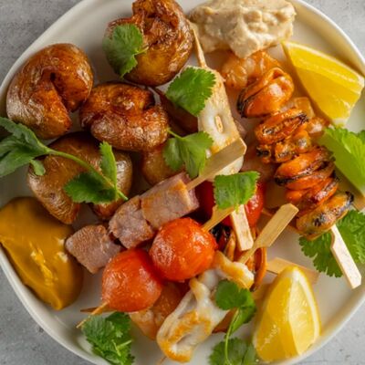 Мини-шашлычки из морепродуктов в Мидийное место по цене 1090 ₽