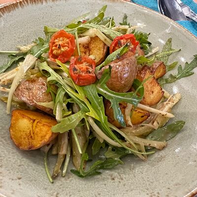 Салат овощной в Полианто по цене 450