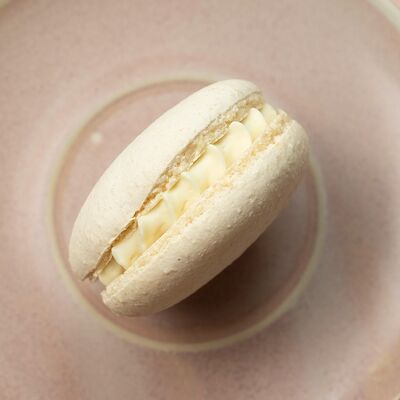 Макарон ванильный в Романовская пекарня по цене 180 ₽