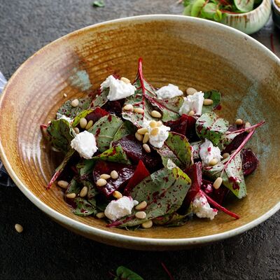 Салат с козьим сыром в Баклажан в ТЦ 