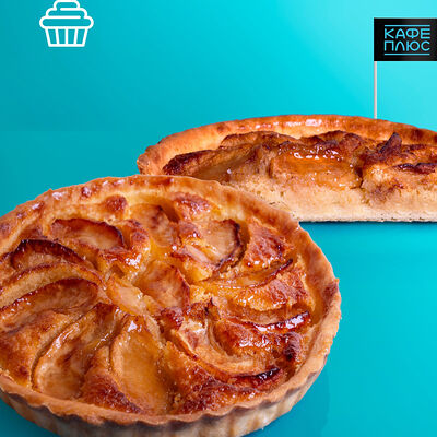 Пирог яблочный Tarte aux Pommes в Кафе Плюс по цене 1950 ₸