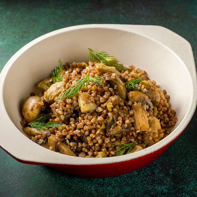 Гречневая каша с обжаренными белыми грибами в Дюшес по цене 415