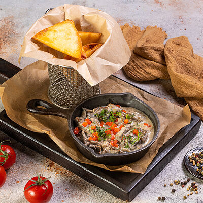 Бефстроганов из говядины в Чайка по цене 810 ₽