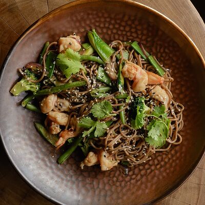 Соба с зелеными овощами в Green 28 по цене 380 ₽