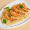 Паста с тигровыми креветками в сливочном соусе с сыром Пармезан в I-Chef био-бистро по цене 950