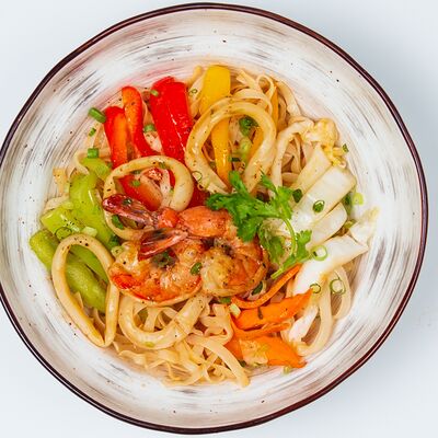 Лапша с морепродуктами в Thaifood bubble tea по цене 550 ₽