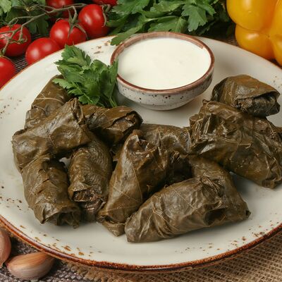 Долма из баранины в Приключения Шурика по цене 1045 ₽