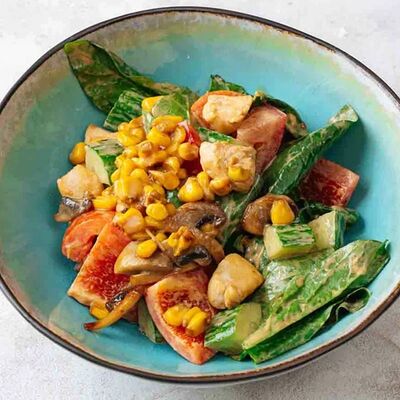 Салат Северо-американский в Beer-Burger по цене 450 ₽