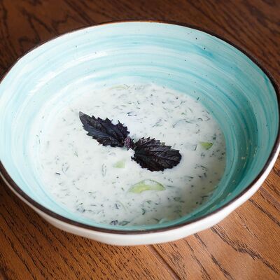 Окрошка по-бакински на мацони в Дюшес по цене 370