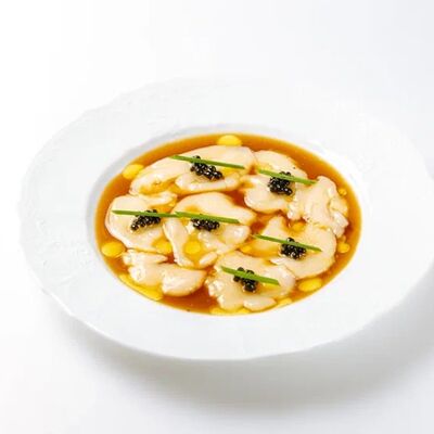Карпаччо из морского гребешкав Dodici Seafood по цене 1350 ₽