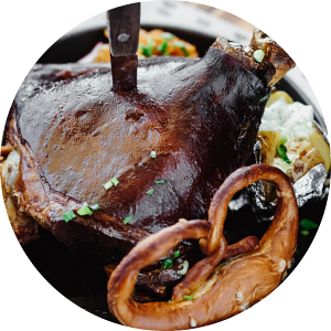 Свиная рулька с капустой в Butch&Dutch по цене 1580 ₽