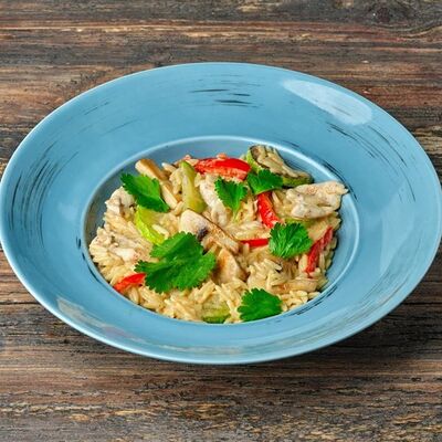 Паста Ризони Том ям с курицей в BARak O’Mama по цене 430 ₽