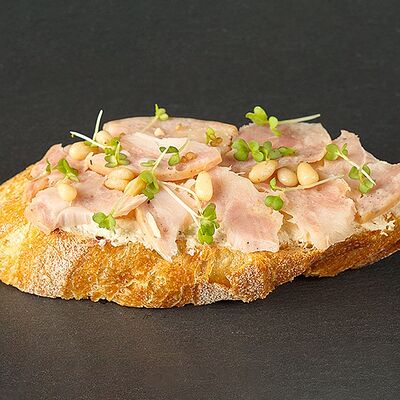 Брускетта с курицей в Brusketta.pro по цене 299 ₽