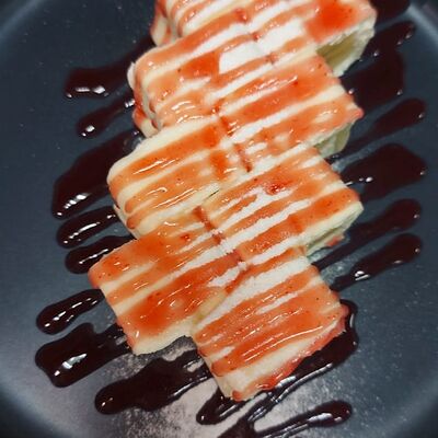 Сладкий ролл ванильный в Восток Близко по цене 455 ₽