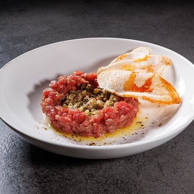 Тартар из говядиныв Mono по цене 800 ₽