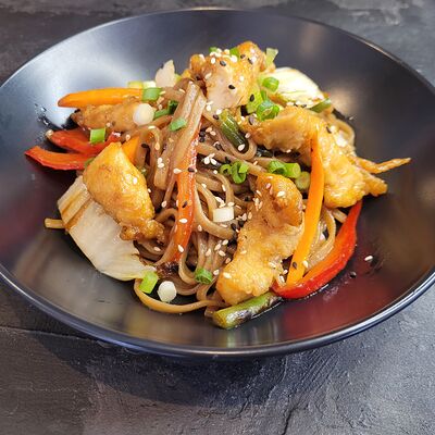 Лапша Соба с курицейв Лапшичная ВокБери по цене 489 ₽