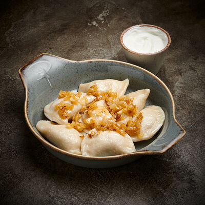 Вареники с лососем в Корчма по цене 380