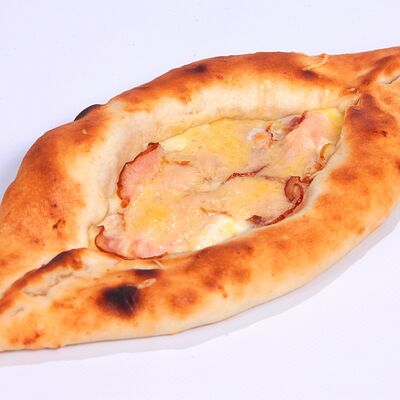 Хачапури с беконом и пармезаном в Рис Экспресс по цене 425 ₽